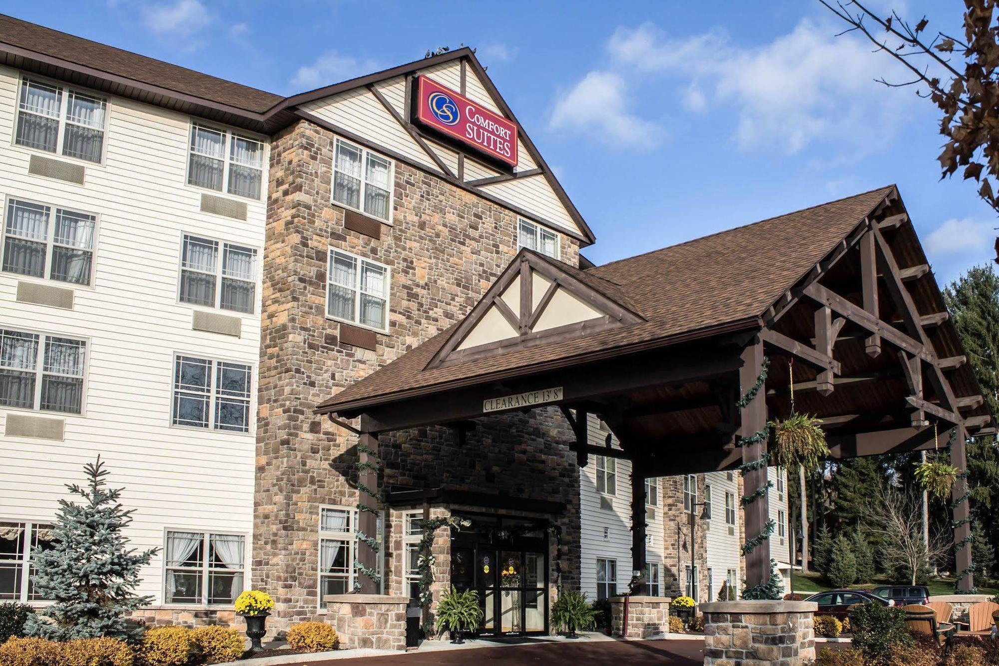 Comfort Suites Lake George - Queensbury Exterior photo